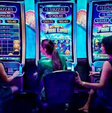 Platform wina slot menampilkan studio live-dealer dan pasar olahraga